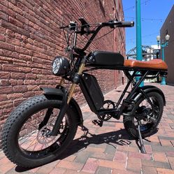 750 Watt Dual Rider/Dual Battery, Pegs, Electric Ebike, 26ah Total Amp Batteries (Removable), 80 Mile Distance(Long Seat/Dual Rider Style)