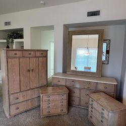 Drexel Heritage Furniture Bedroom Set