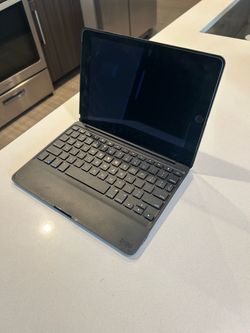 iPad Pro 9.7 inch with keyboard case