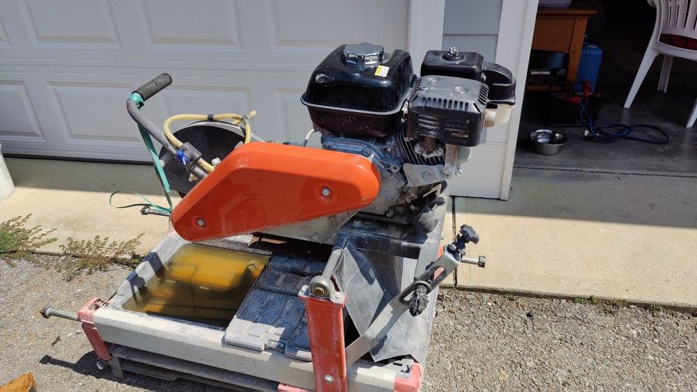 Husqvarna Masonry Saw With Table