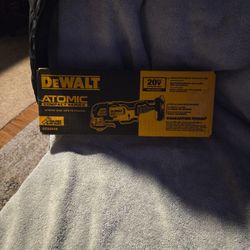 ATOMIC 20V MAX Cordless Brushless Oscillating Multi Tool (Tool Only)