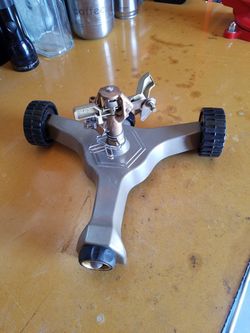 GEAR DRIVE SPRINKLER