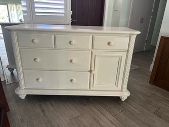 FREE! Dresser nightstand