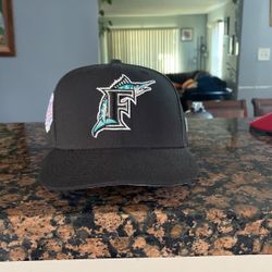 New Era Fitted Cap Size 7