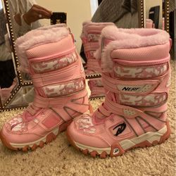 Last Snow boots ❄️ NERF size 12 kids