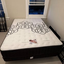 Queen Size Mattress Pillow Top New