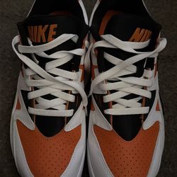 Bo Jackson’s size 11