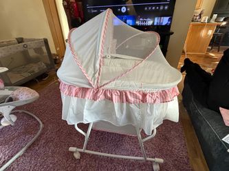 Covered bassinet