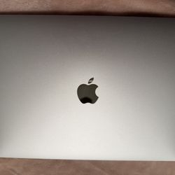 MacBook Pro 13