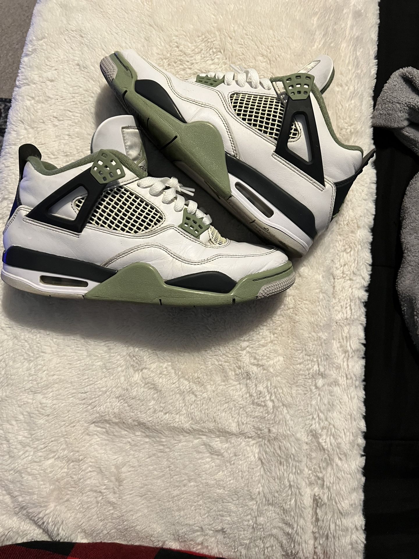 Jordan 4 9M Firm price