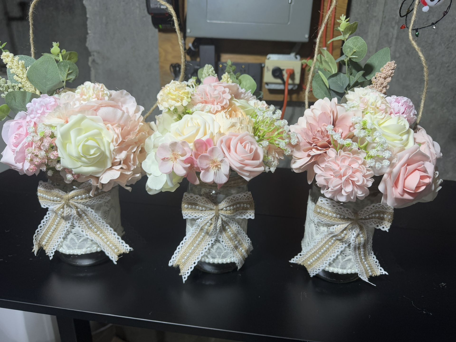 πΈ Handmade Faux Floral Arrangement β Perfect for Gifts or Decor! πΈ