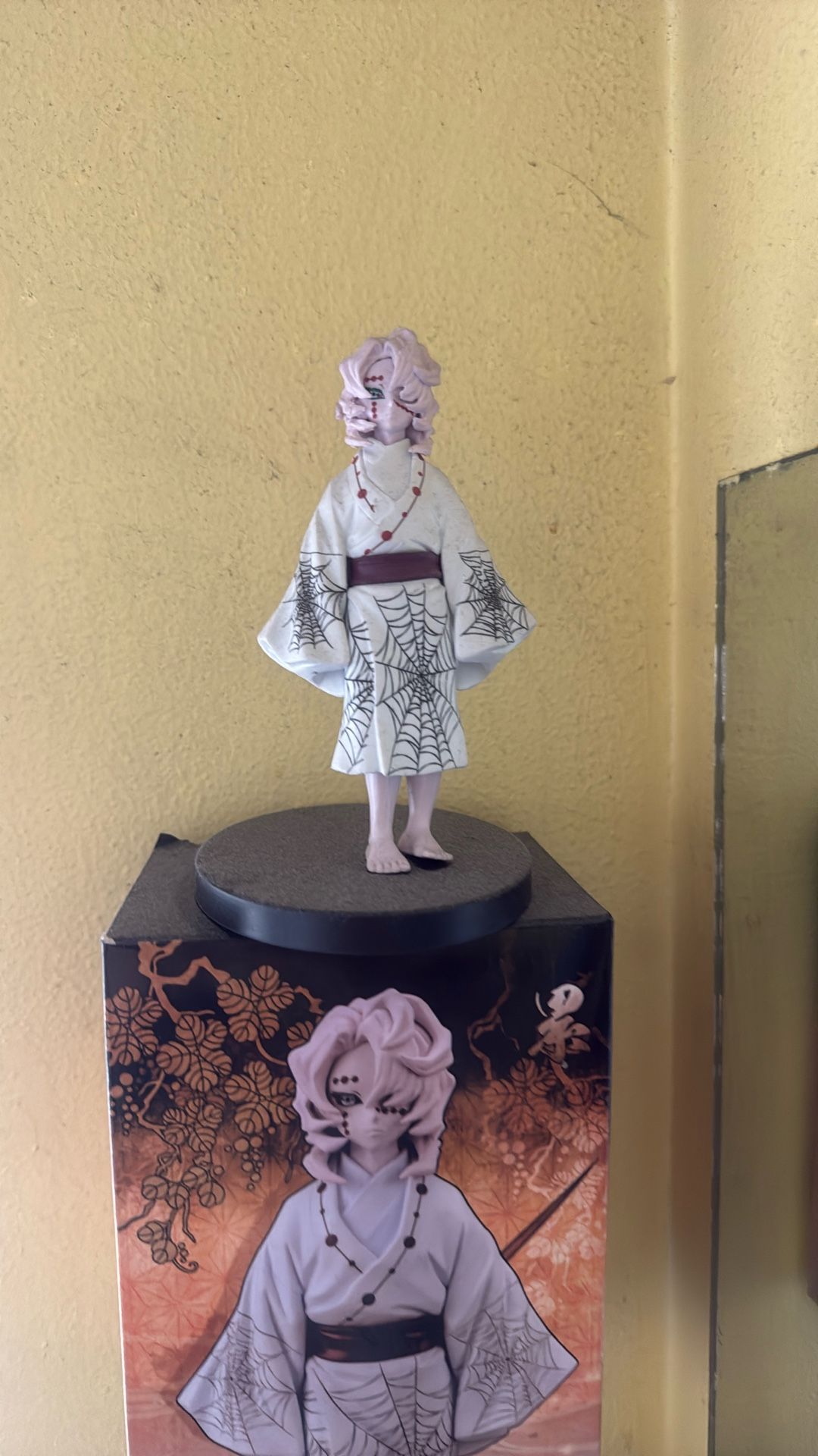 Demon slayer with box