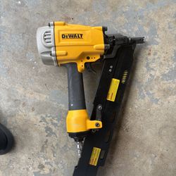 Dewalt 21 Degree Framing Gun 
