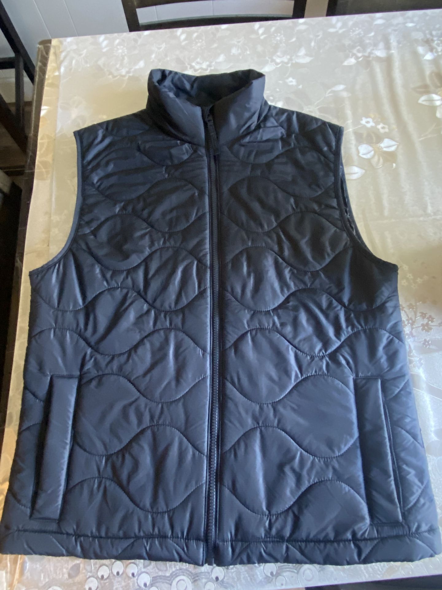 Holister Puffer Vest