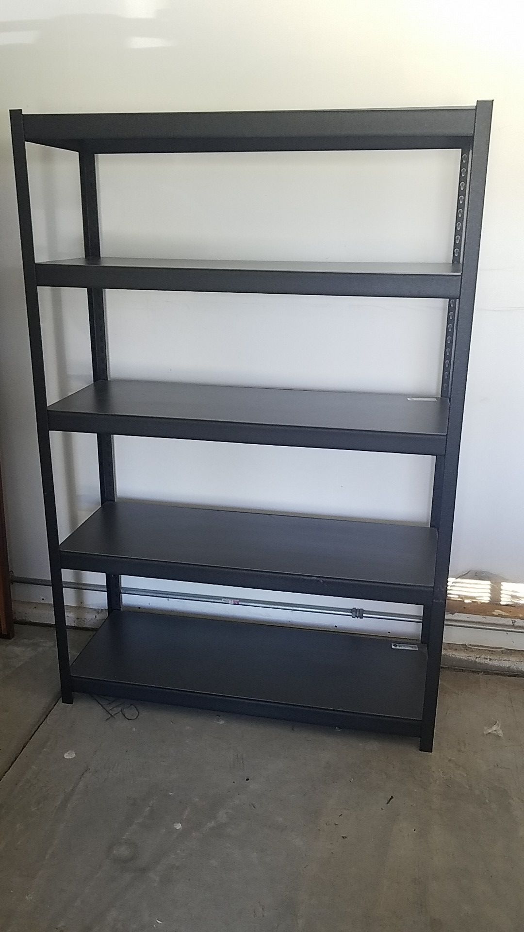 2 Heavy duty shelves Whalen 14400