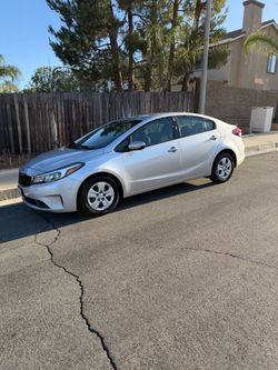 2017 Kia forte 88k miles