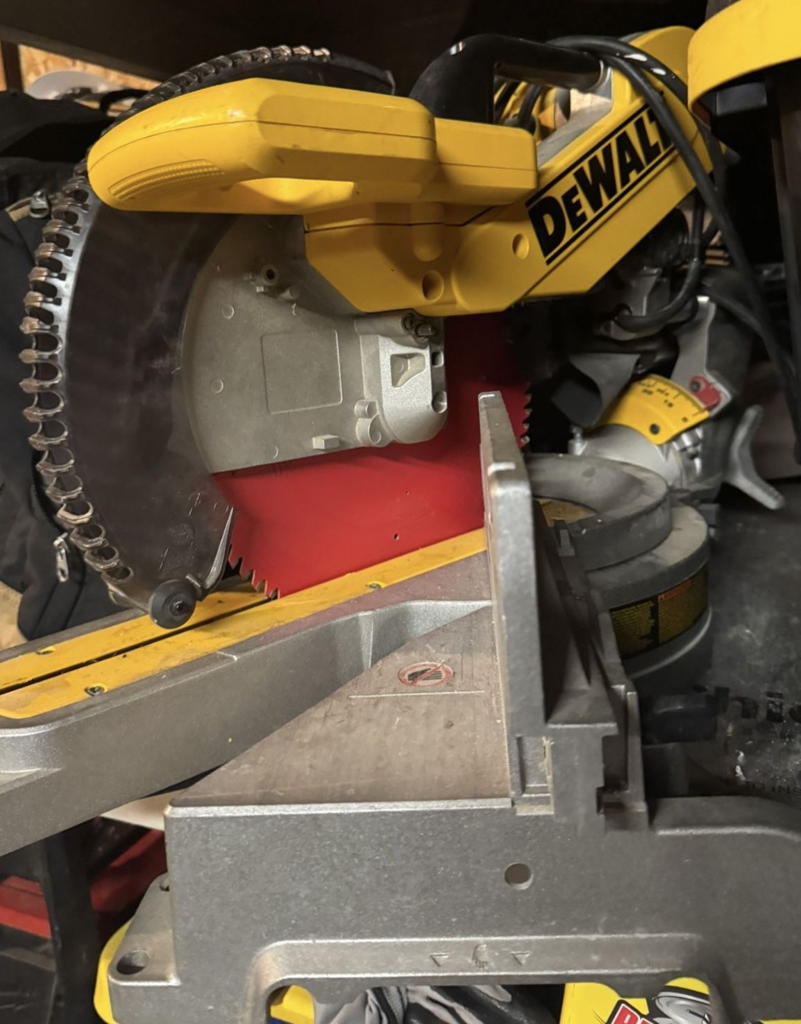 Dewalt Saw