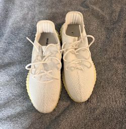 YEEZY Sneakers. 10.5