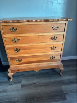 4 Drawer dresser