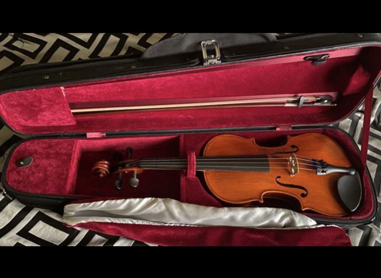 Excellent 4/4 Full Size violin bundle 🎻