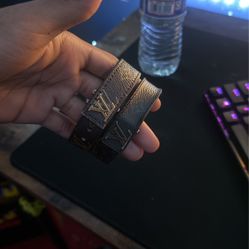 LV SLIM BRACELET (REPLICA)