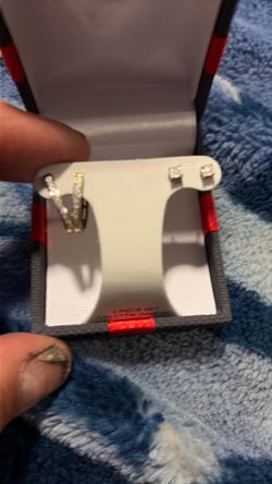 Earings