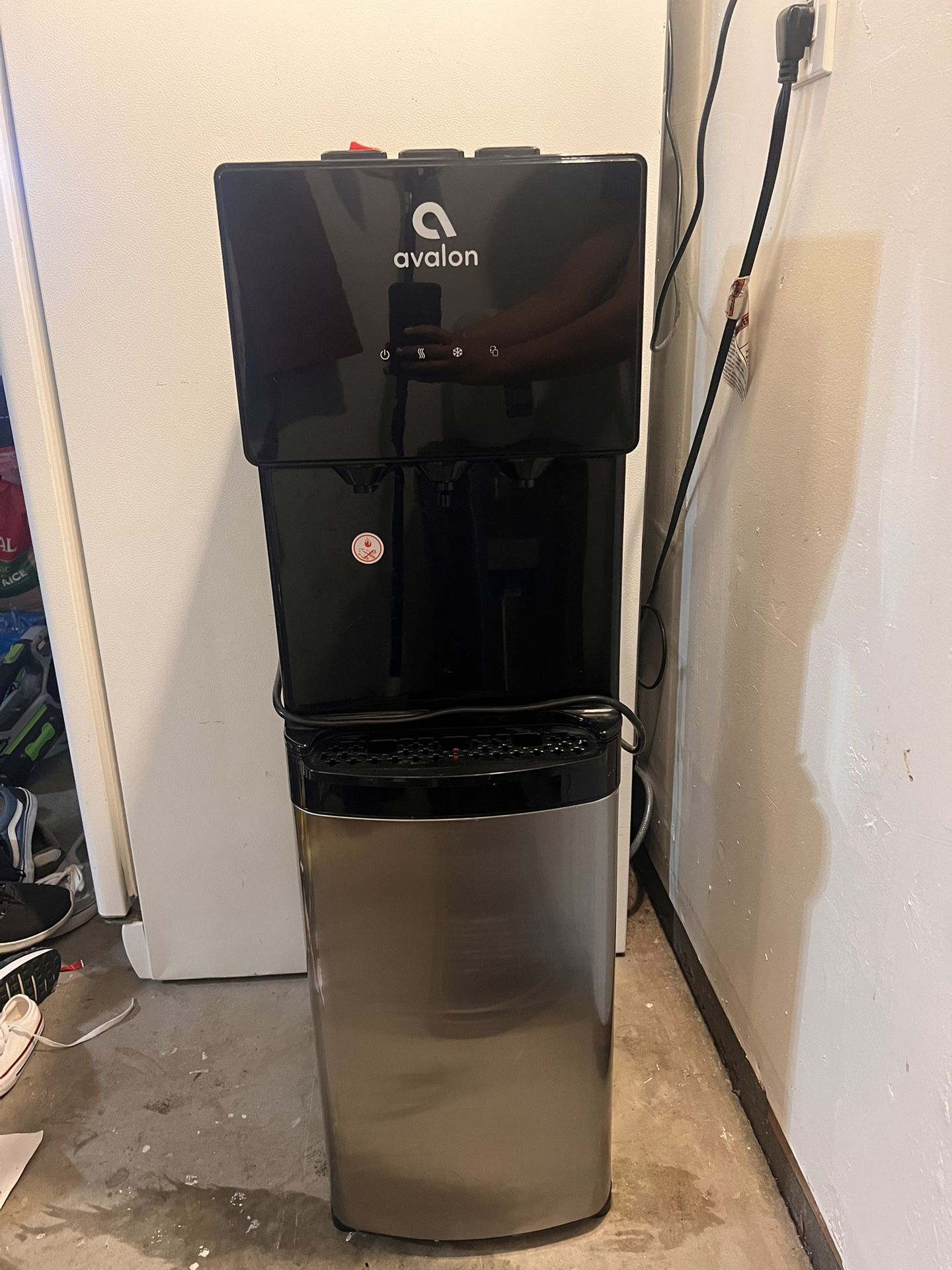 Avolon bottom loading water cooler dispenser
