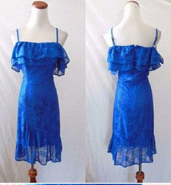 Royal blue lace cocktail dress
