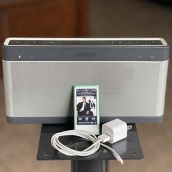BOSE Soundlink III Portable Bluetooth Speaker in Great Condition (iPod NOT included