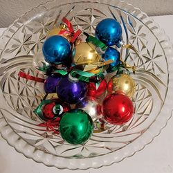 Vintage Crystal Bowls 3 Each Small 10 Each Large 20 With Silver Stand