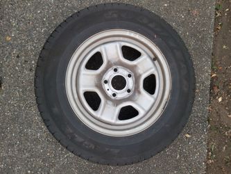 Tire 205/70/R16