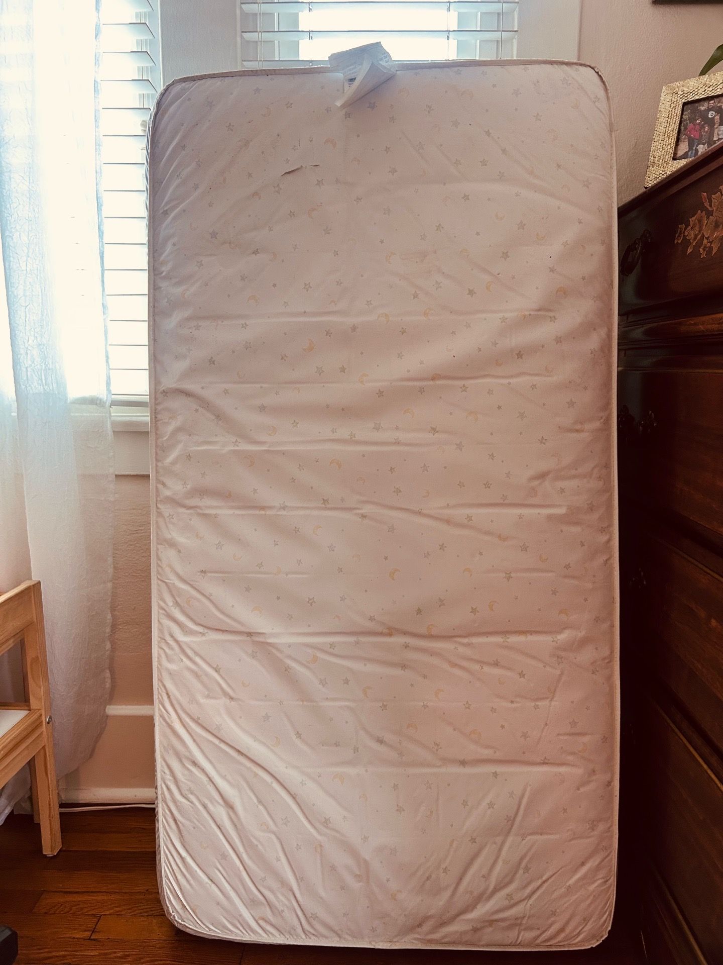 FREE Crib for toddler and baby