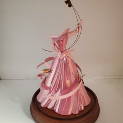 WDCC Disney A DRESS A PRINCESS COULD BE PROUD OF Sleeping Beauty Figurine - Limited Edition - Very Rare