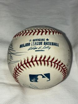 NY Mets Autographed Baseball