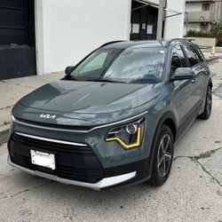 2023 KIA Niro