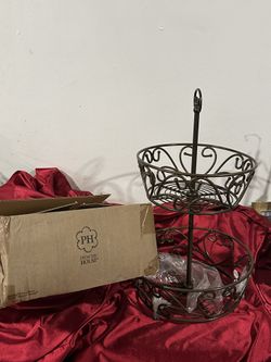Princess House Meridian 2-Tiered Basket – Brand New Price: $60