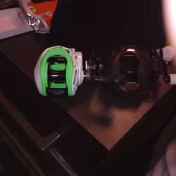 2 Brand New Bait Cast Fishing Reels