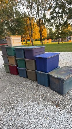 Large size storage totes with lids