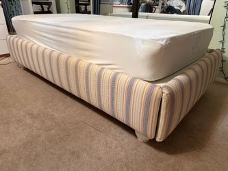 Upholstered base for Twin mattress with drawer