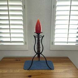 Metal Candle Stand With Teardrop Candle