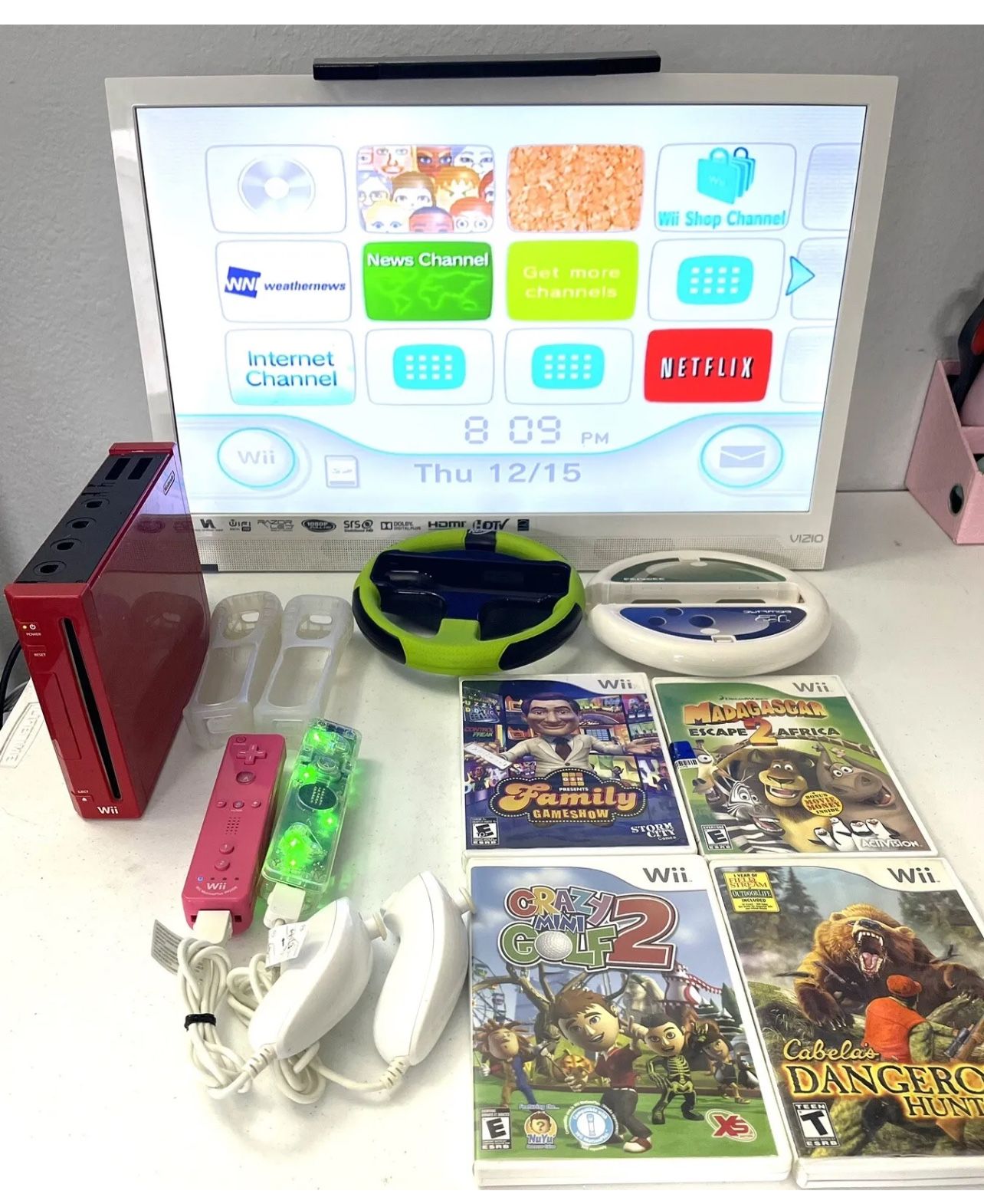Nintendo Wii Red System Bundle With 4 Games 2 Controllers 2 Wheels