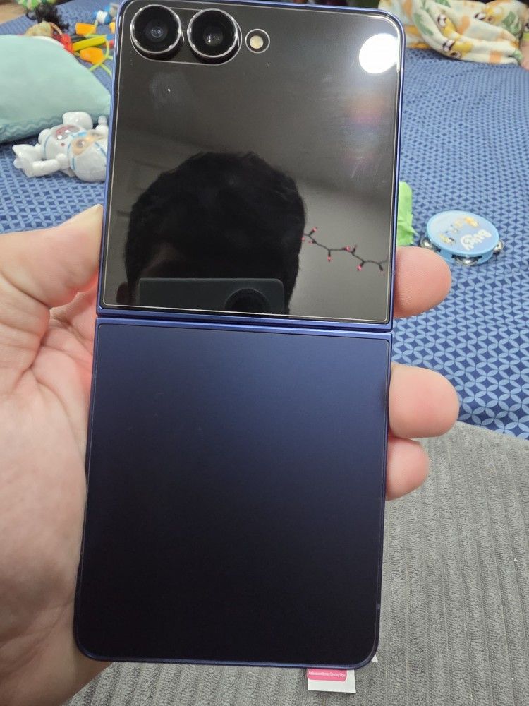 Z Flip 7 512GB