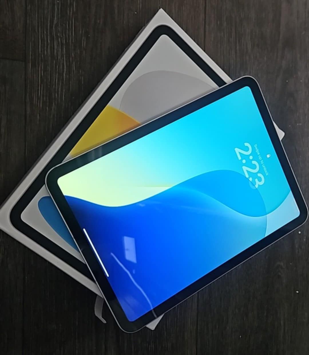 iPad 10th Generation 11” Display- Like new!
