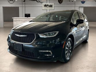 2024 Chrysler Pacifica Hybrid
