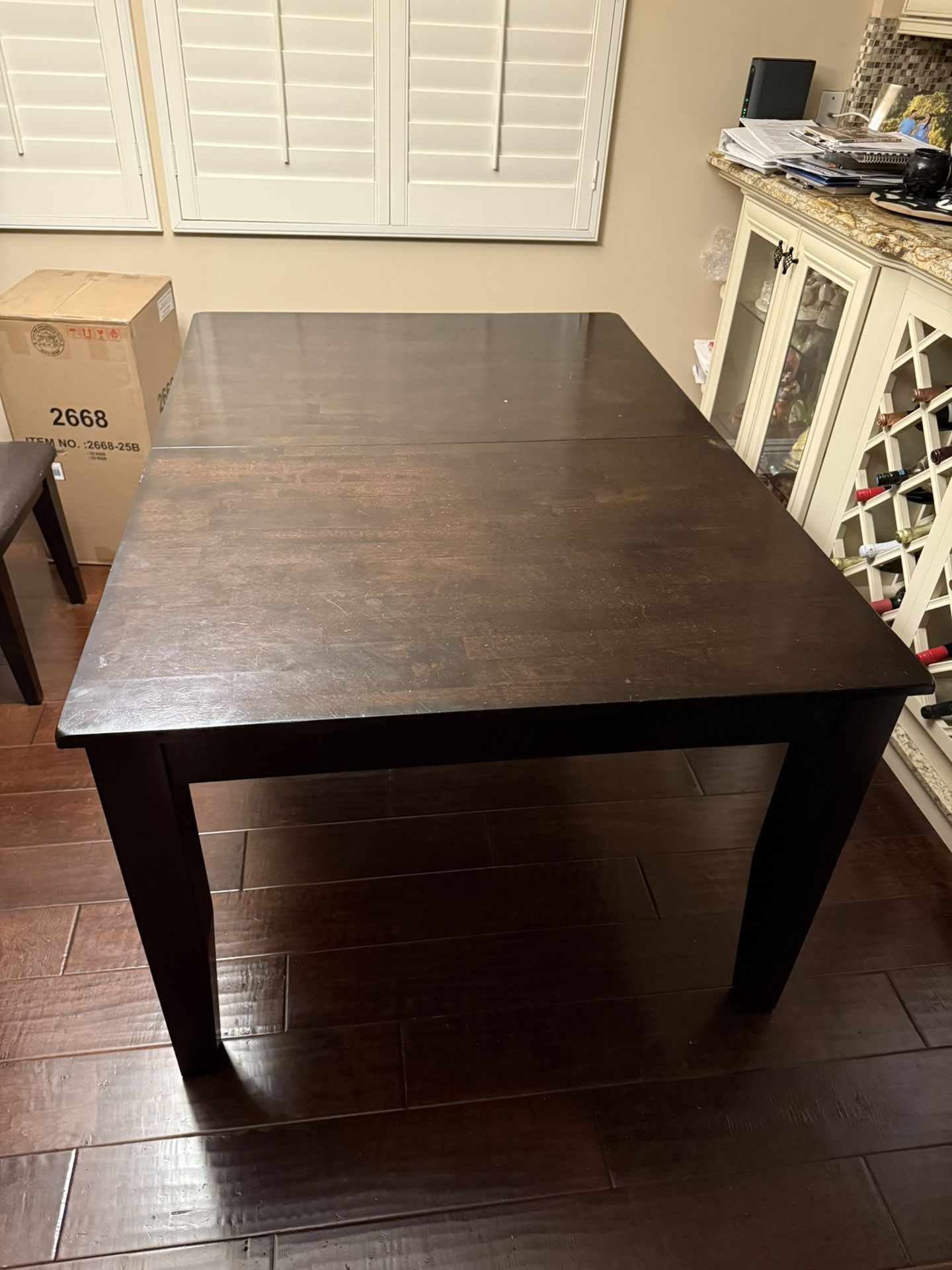 Beautiful Dining Table Has One Imperfection