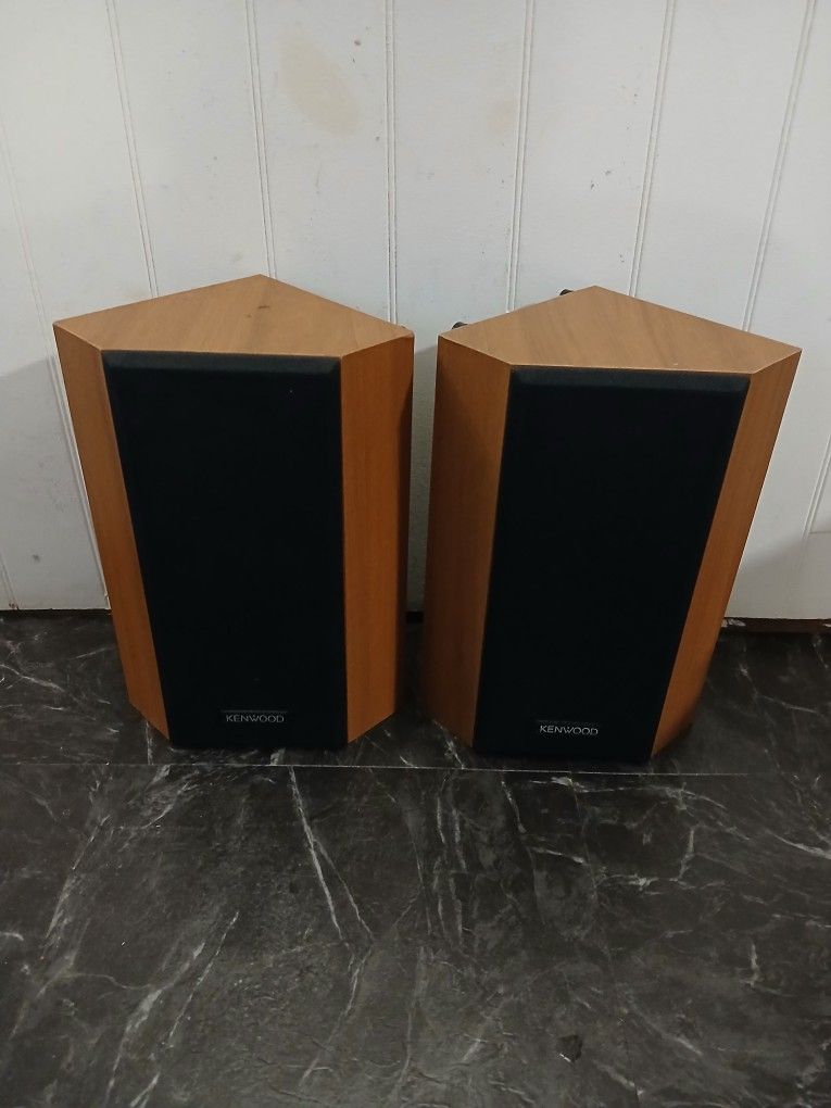 Vintage Kenwood LSK-06K Full Range Bookshelf Speakers