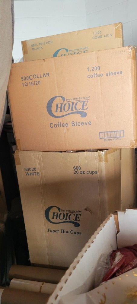 Hot Paper Cuos 20 oz and 16 oz