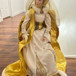 Dolls & Toys