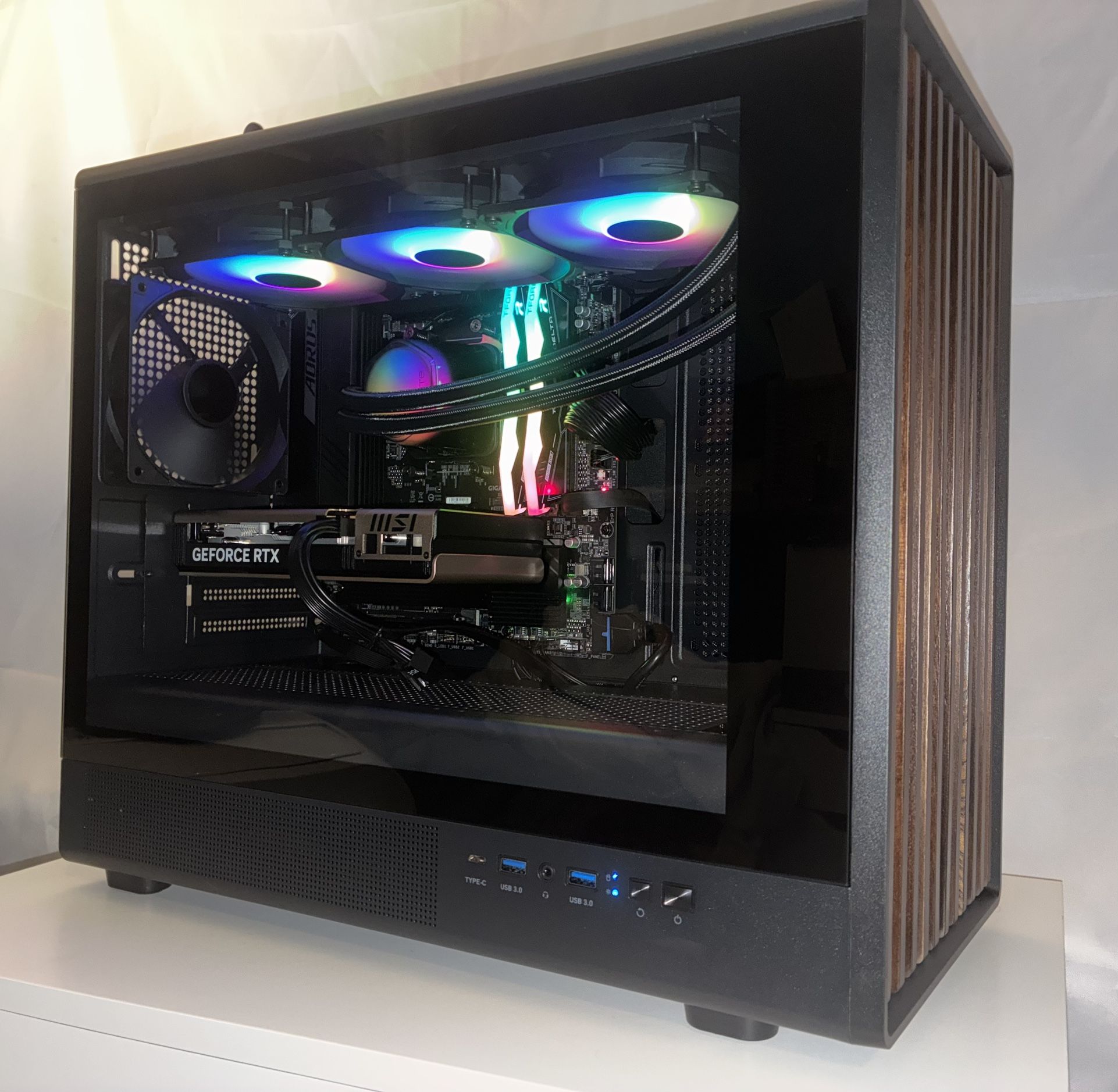 Rtx 5060/Ryzen 7700 Gaming Streaming PC