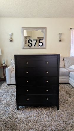 BLACK  5 DRAWER WOOD DRESSER